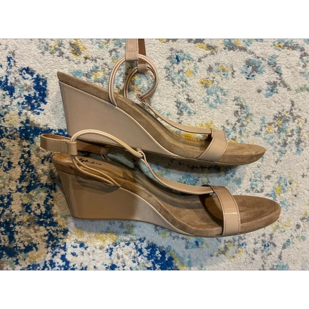 Style & Co Mulan Nude Patent‎ T-Strap Wedge Sandals Womens 12M F42199 Beige